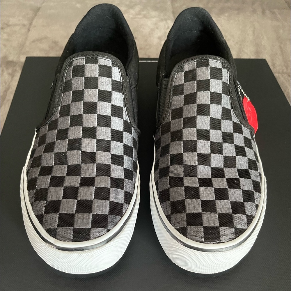 Men's Vans Size 9 1/2